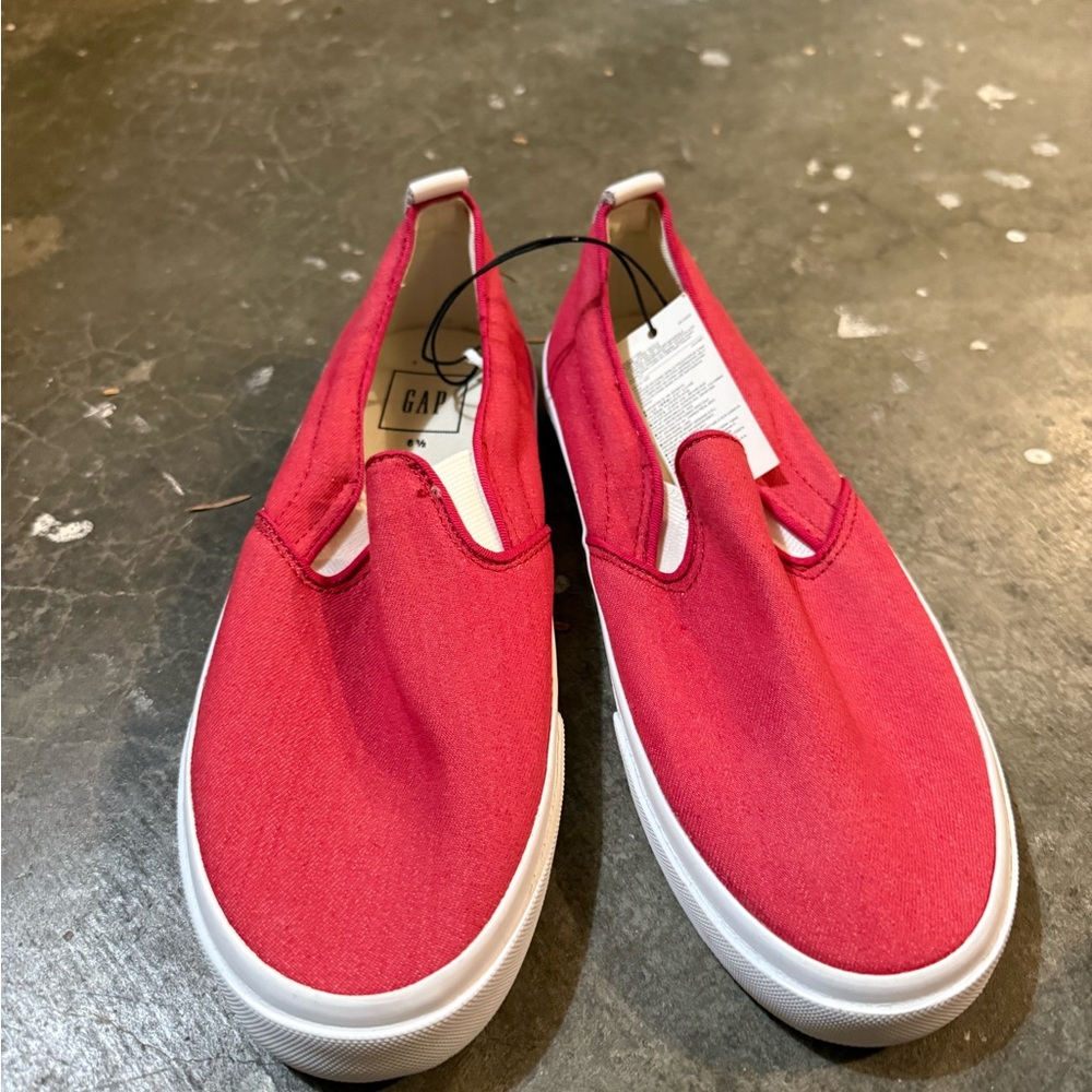 GAP Women's Red Slip-On Flats